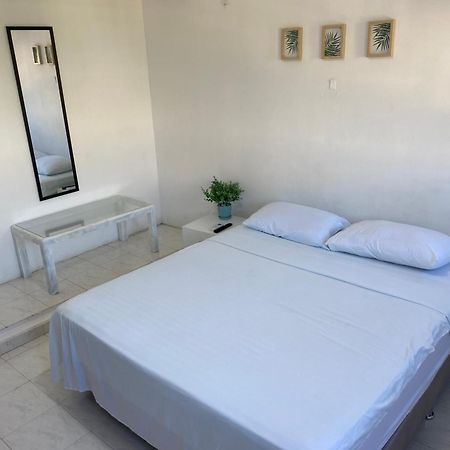 Habitaciones Independientes Cerca Al Aeropuerto 3 Cartagena Kültér fotó