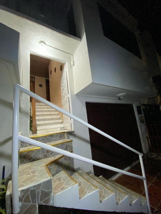 Habitaciones Independientes Cerca Al Aeropuerto 3 Cartagena Kültér fotó